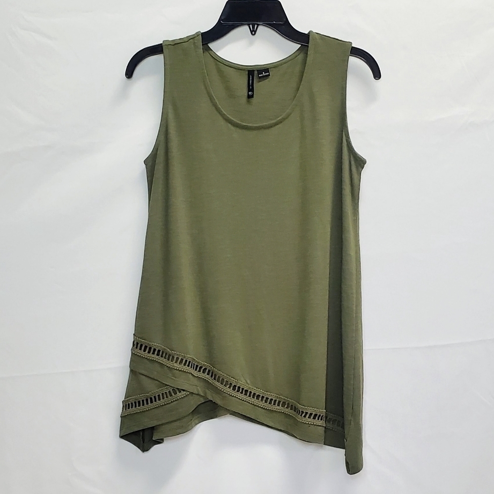 New Directions sleeveless top